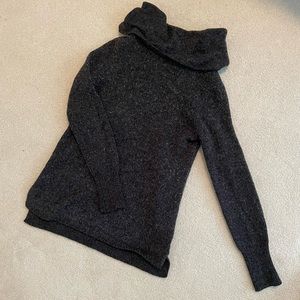 Back Knit Turtle Neck Sweater